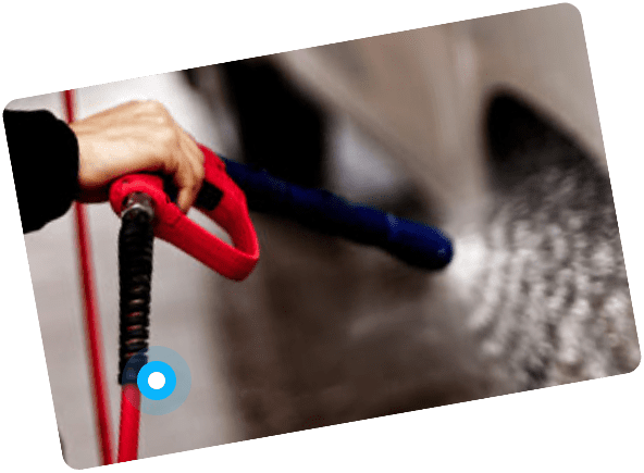 Clean Unit startet 2016 die Entwicklung eigener Reinigungslösungen und rüstet als erstes Unternehmen in Deutschland SB-Waschanlagen mit Powerschaum nach.